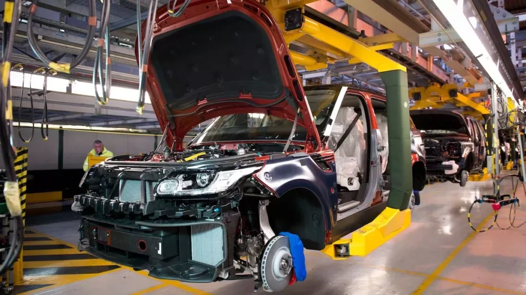 Παρέλυσε η Land Rover Jaguar